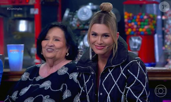 Nos bastidores do carnaval, a apresentadora Lívia Andrade é apontada como a principal candidata para assumir o posto de rainha de bateria da Unidos da Tijuca.