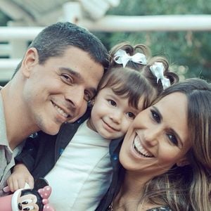 Mãe de Maria Luiza, de 14 anos, e Matheus, de 11, ela percebeu que a maternidade, a experiência de morar fora e o trabalho social mudaram suas prioridades e sua relação com o corpo.