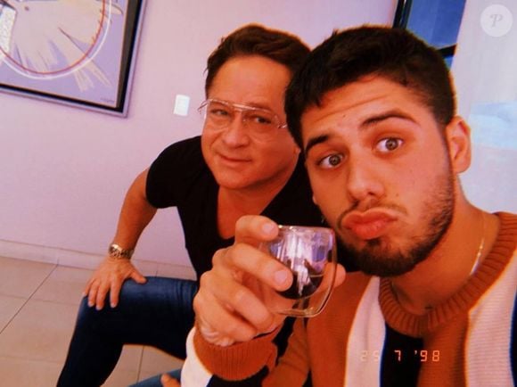 Essa foto de Zé Felipe e Leonardo foi feita em 2019, antes do cantor conhecer Virgínia Fonseca