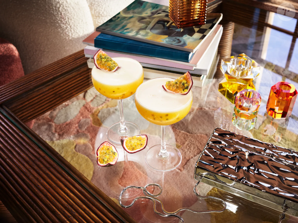 Absolut Vanilia, maracujá, xarope de maracujá, zest de limão siciliano.