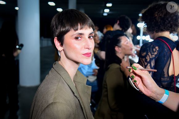 Com uma proposta que une preservação ambiental, progresso sustentável e respeito à diversidade religiosa, a Misci, comandada por Airon Martin, convidou o público à reflexão sobre o papel da moda como um agente crucial de mudança sociocultural.