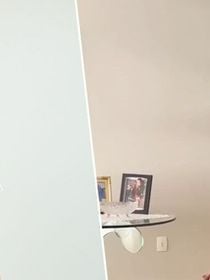Vanessa Andrade, instrutora de Pilates: 'Esta sequência de quatro exercícios na cadeira é simples e ideal para fortalecer as pernas de pessoas com mais de 60 anos'
