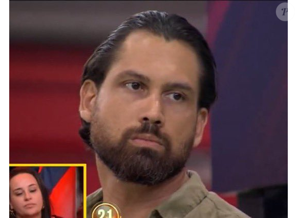 Repercussão nas redes envolve uma foto com suposto namorado, posts pró-diversidade e a ligação de Brigido com o Legendários