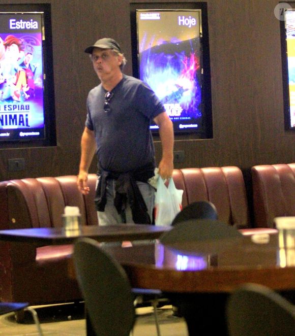 2020: Guilherme Fontes foi visto bem à vontade em um restaurante