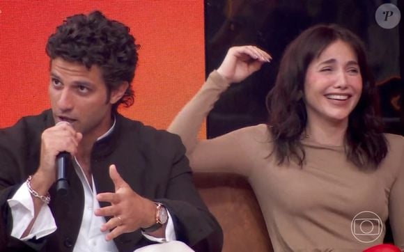 O elenco da novela 'Quem Ama Cuida' esteve no 'Domingão com Huck' no último domingo (17)