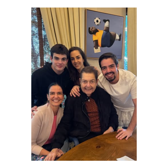 Luciana Cardoso, esposa do Faustão, celebra os 76 anos dele com ostagem no Instagram
