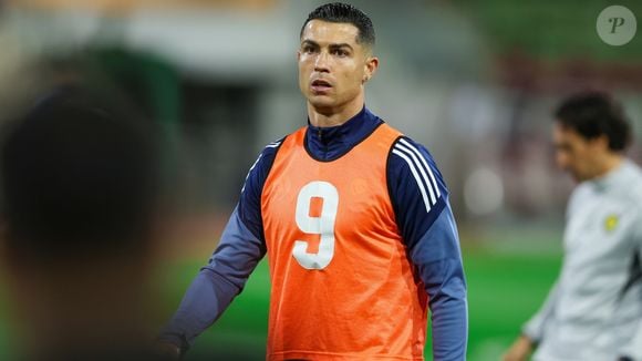 Álbum da Copa 2026 em figurinha rara e de luxo de Cristiano Ronaldo nos EUA e Canadá; para especialista, união de pais e filhos para completar o álbum é 'ritual de pertencimento com data marcada'