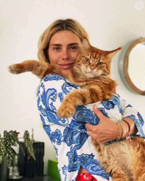 "Isso é nocivo, além de feio", comentou a atriz nos seus stories do Instagram