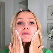 Descobri com dermatologista os 5 erros de skincare que podem estar sabotando os resultados na minha pele: 'Um dos mais frequentes é acreditar que uma rotina com mais produtos necessariamente será mais eficaz'