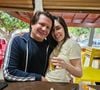 Antes do anúncio do divórcio, Giovani já estava posando com sua nova namorada, a publicitária Flávia Correia