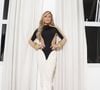 Poliana Rocha apostou em um vestido de alta costura da grife italiana Schiaparelli, vendido por 9.500 euros (R$ 61,2 mil na atual cotação)