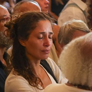 Famosos sofreram no velório de Lea Garcia, como Camila Pitanga