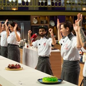 'MasterChef Confeitaria 2024': os confeiteiros enfrentaram dois desafios no episódio: criar uma entremet com no mínimo cinco texturas e realizar um empratamento artístico em uma superfície inteira