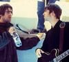 Apesar da fama de canção romântica, 'Wonderwall' tem uma inspiração completamente diferente. Segundo o portal Rock Music Combo, Noel Gallagher revelou que a música fala sobre um "amigo imaginário" que o ajudava a enfrentar suas agonias internas, e não sobre sua ex-esposa, como muitos acreditavam