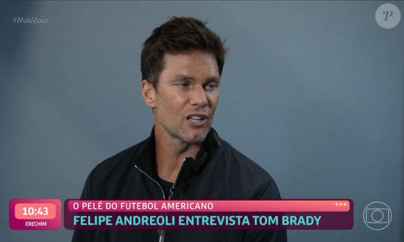 De acordo com o Daily Mail, companheiros de equipe estimaram que Tom Brady havia perdido aproximadamente 9 kg em julho de 2022, durante o período de crise conjugal com Gisele Bündchen, e o então técnico Bruce Arians atribuiu o emagrecimento ao estresse provocado pelos problemas pessoais do jogador