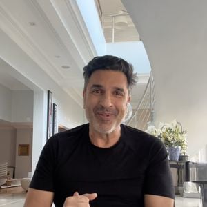 Edu Guedes chorou e revelou como foi contar a notícia para a filha, Maria Eduarda