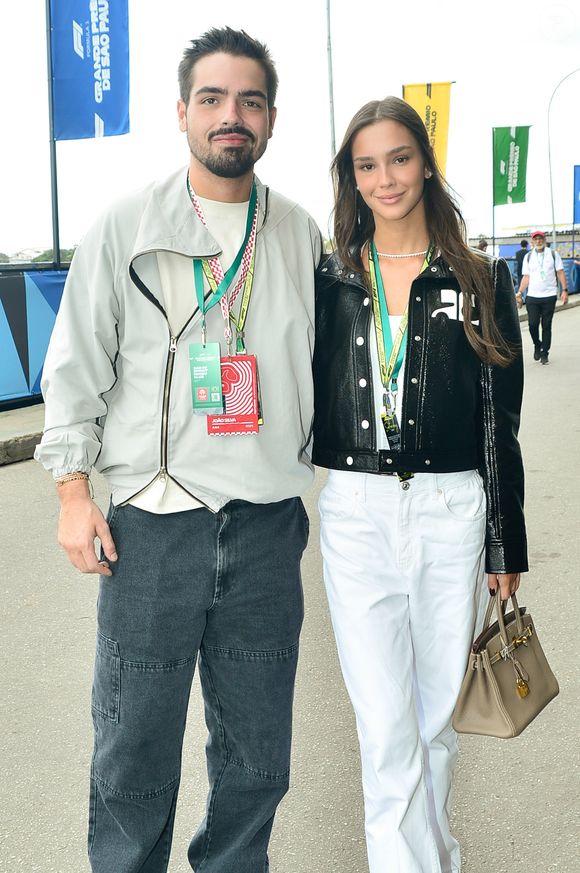 João Silva e nova namorada tiveram dia cheio de atividades e eventos no sábado 08 de novembro de 2025