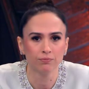 Tatá Werneck disse que o produtor trabalhou no programa por seis anos, sob contrato de obra, uma prática comum na emissora Globo, responsável pela exibição do "Lady Night". "Fiquei muito chateada e ao mesmo tempo muito preocupada com ele porque nitidamente ele não está bem", disse.