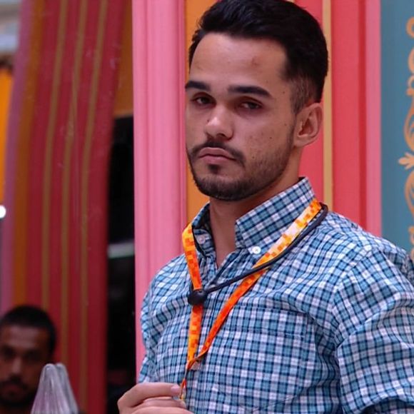 Na última formação do Paredão no 'BBB 25', João Pedro, Líder da semana, indicou Vitória Strada ao Paredão.