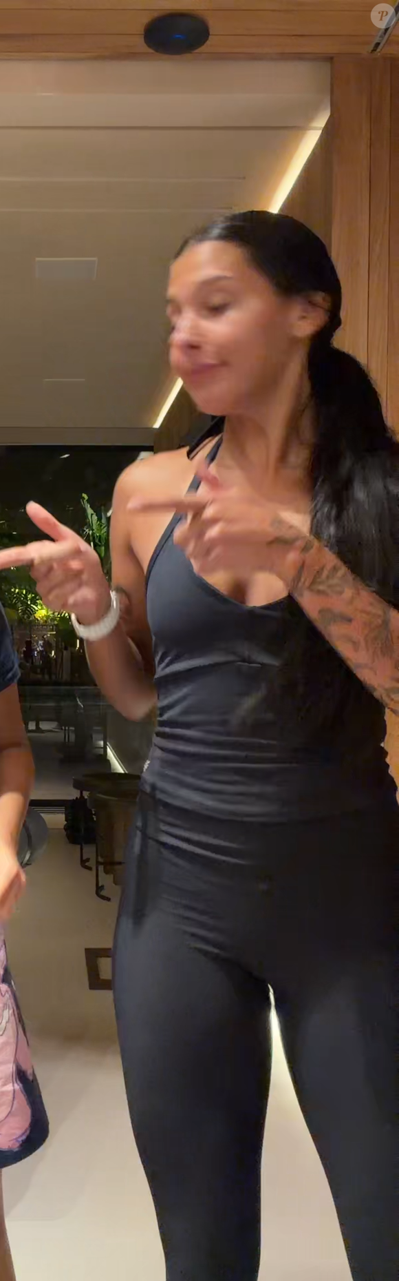 Seguidora de Ana Castela apontou: ‘Amiga, tá marcado’