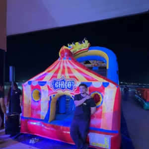 A parte externa da festa de Maria Alice concentrou brinquedos gigantes, áreas interativas e uma estrutura preparada para receber centenas de convidados em Goiânia