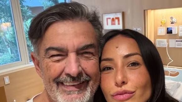 Grávida aos 45 anos, Sabrina Sato revela momento delicado com internação do pai, de 77 anos: 'A gente levou um susto'