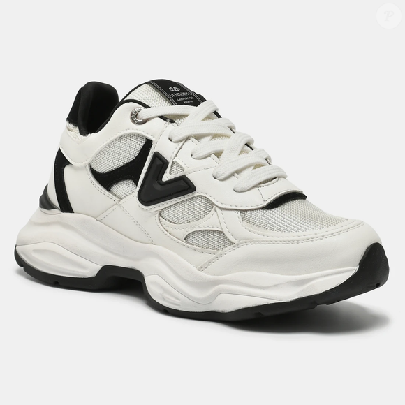 Por R$ 299,99, Via Marte lança tênis chunky inspirado no estilo "athleisure", tendência que mistura roupas esportivas com peças do dia a dia e que foi popularizada por Princesa Diana, perfeito para ir da academia ao trabalho