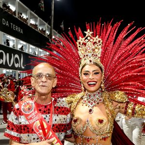 Campeã do Carnaval 2026 com a Viradouro, Juliana Paes roubou a cena e deu um show de beleza na avenida