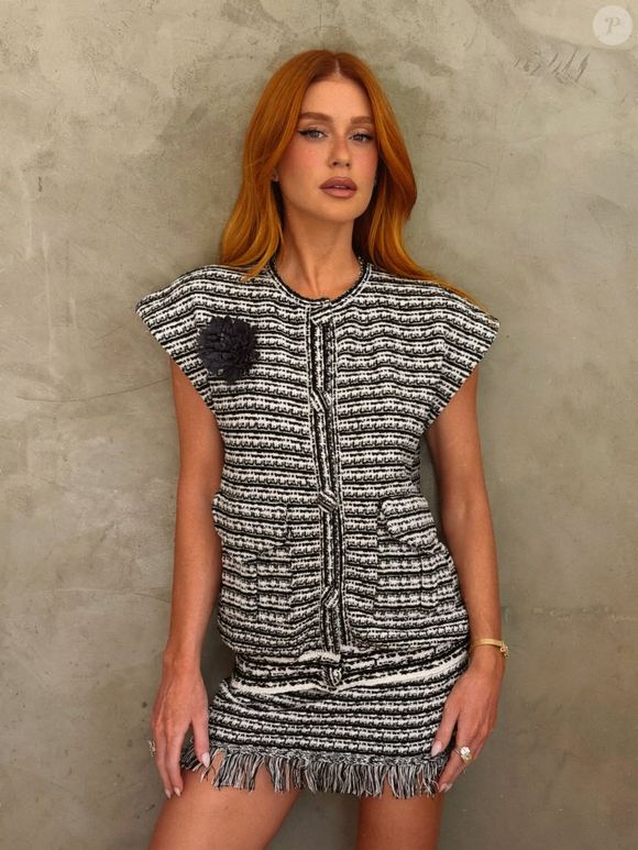 A atriz Marina Ruy Barbosa voltou a movimentar as redes sociais nesta segunda-feira (6) ao compartilhar um novo post em seu Instagram