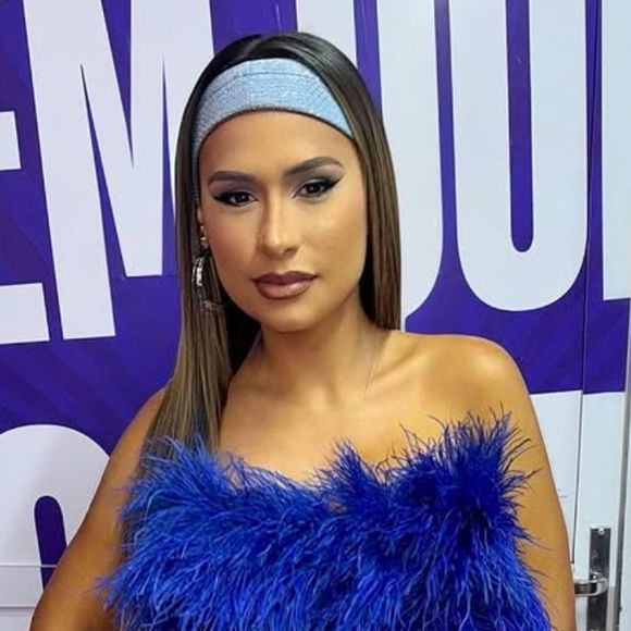 Nem lipo, nem chá milagroso: Simone Mendes perdeu 30 kg com método simples, dieta saudável e chega aos 41 anos esbanjando corpo sequinho