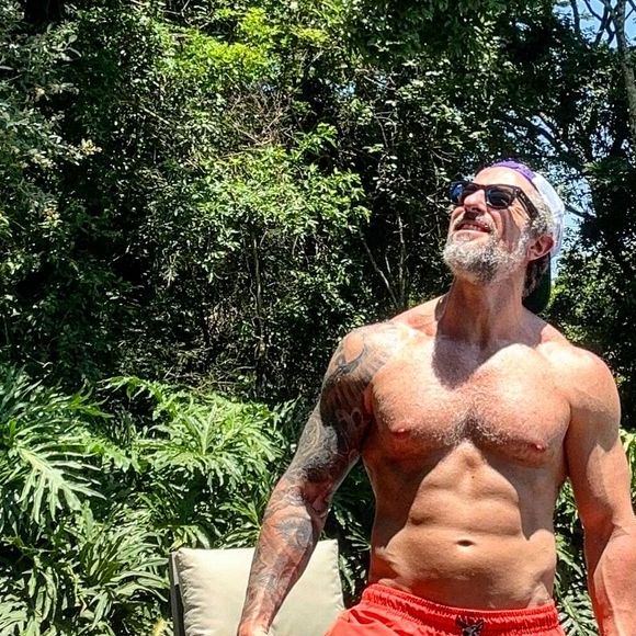 A preparação para interpretar Max Machadada levou Marcos Mion a uma reflexão sobre dedicação extrema, autocuidado e conquistas construídas ao longo do tempo