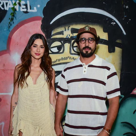 Renato Góes chegou acompanhado pela mulher, Thaila Ayala, na festa de aniversário de Humberto Carrão