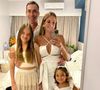 César Tralli e a mulher, Ticiane Pinheiro, em foto com a filha do casal, Manuella, e de Rafaella Justus, herdeira mais velha da apresentadora