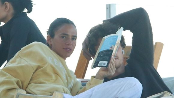Lançado em 2017 e escrito por pastor e teólogo dos EUA: o livro provocativo e transformador sobre fé escolhido por Bruna Marquezine e Shawn Mendes em café da manhã na praia