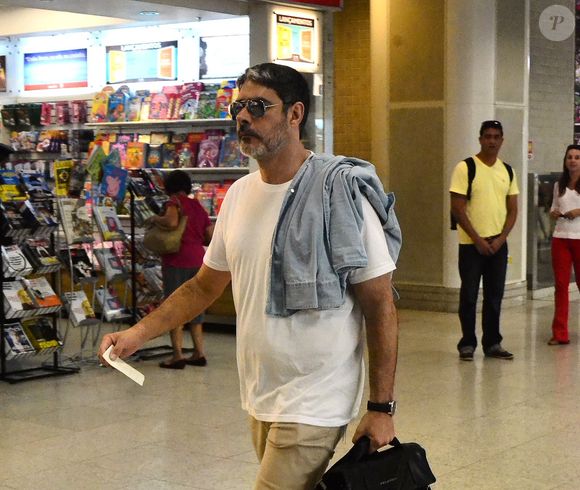 o novo visual de William Bonner, com barba grisalha, virou um dos assuntos mais comentados de 2022 e consolidou a imagem de “tiozão do JN” que o jornalista adota com humor