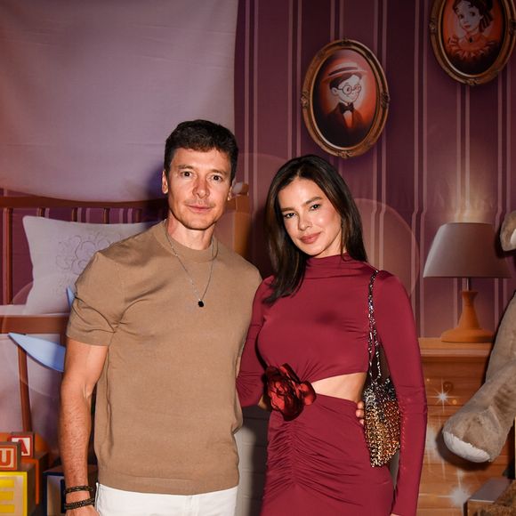 Rodrigo Faro e Vera Viel também prestigiaram festa de 5 anos da filha de Roberto Justus e Ana Paula Siebert