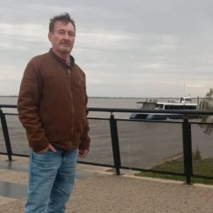 Hoje ator pornô, Carlos Alberto Urach chegou a detonar a filha em 2023 pelo trabalho com conteúdo adulto