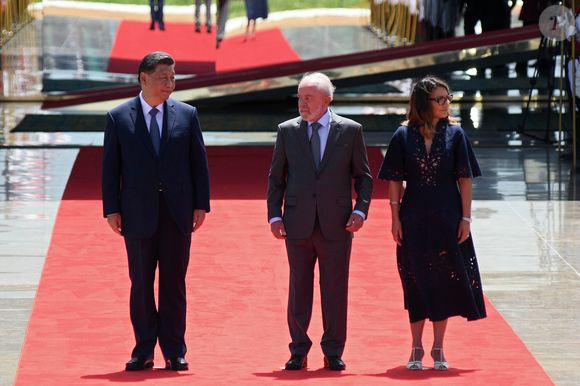 Entre polêmicas e aplausos, Janja assume protagonismo ao lado de Lula e promete seguir usando sua voz