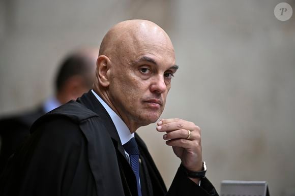 Alexandre de Moraes apareceu usando um Patek Philippe 5711G, relógio suíço de luxo que custava cerca de US$ 30 mil quando era vendido