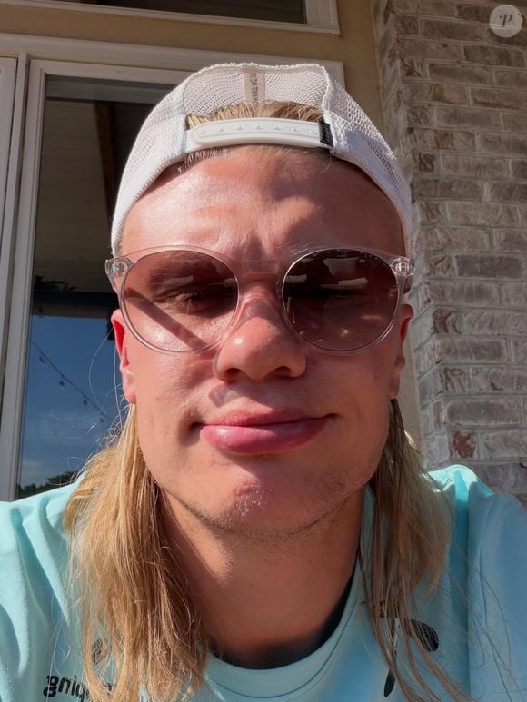 Haaland, atacante da Noruega, colocou o sobrenome da mãe, Braut, em sua camisa na Copa 2026