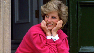 Alívio do stress e ansiedade, melhora da digestão e mais: vendido até hoje, o chá favorito de Lady Di é rico em benefícios para saúde, além de sofisticado