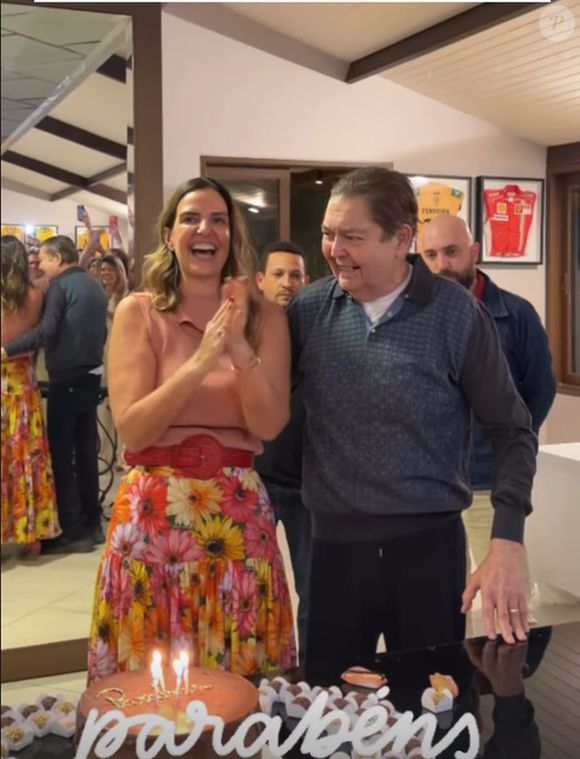 Faustão cantou parabéns ao lado de Luciana Cardoso