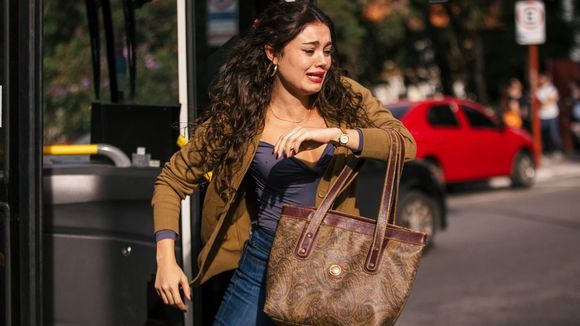 Gerluce, de 'Três Graças', é um nome comum? Descubra quantas pessoas no Brasil se chamam igual à mocinha da novela das nove