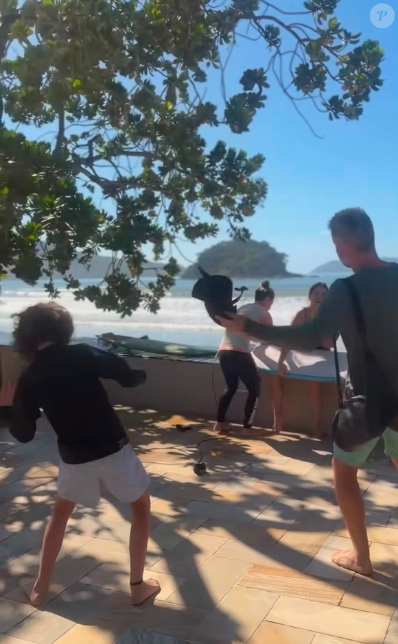 Filho de Sandy e Lucas Lima, Theo apareceu em registros raros publicados pelo músico neste Dia dos Pais