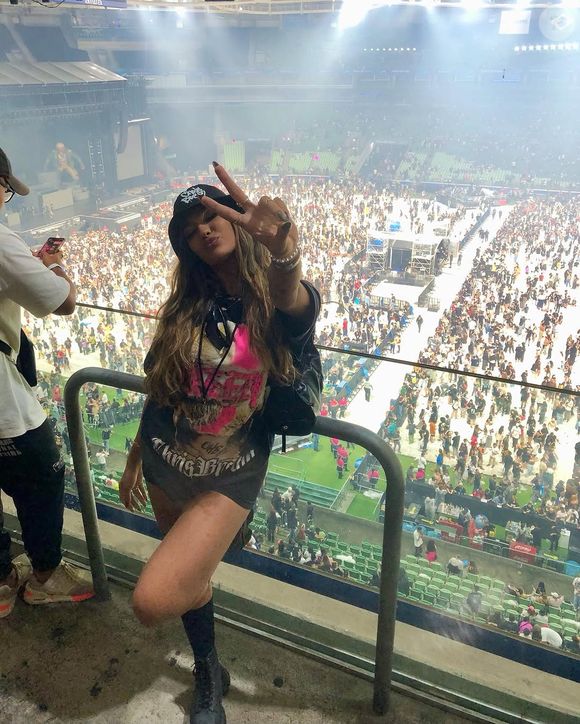 Karol Gerez está prestes a bater a marca de 40 mil seguidores no Instagram, onde se apresenta como dançarina e modelo fotográfica