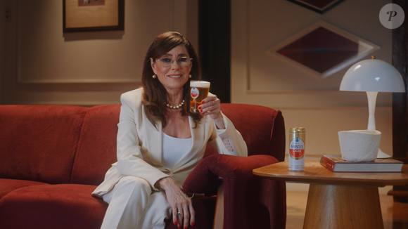 Christiane Torloni roubou a cena na internet após participar de um comercial da cerveja Amstel na última terça-feira (03)