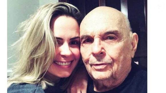 Internado desde a Sexta-feira Santa, o pai de Ana Paula Renault, participante do BBB 26, teve o quadro de saúde atualizado pela irmã da sister. A família afirma que ele está bem e se recuperando