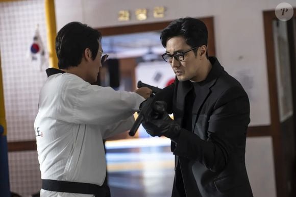 'Agente Kim: Reativado' é um grande sucesso na Netflix e já atingiu mais de 58 milhões de horas vistas em suas primeiras semanas