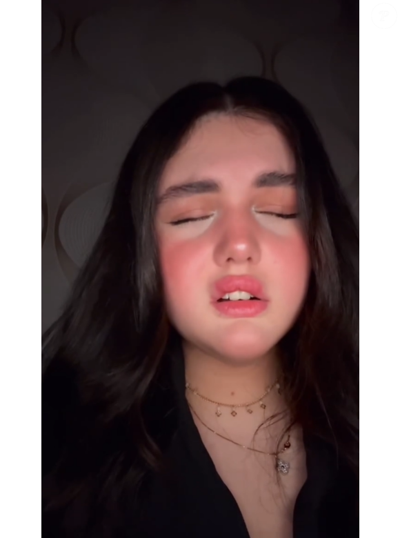 Aos 14 anos, Maysa Matarazzo chama atenção com sua voz e recebe elogios de famosos e internautas.