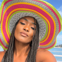 Eita! Erika Januza deixa de seguir Arlindinho e arquiva fotos após suposto vídeo do cantor em casa de swing; entenda a polêmica